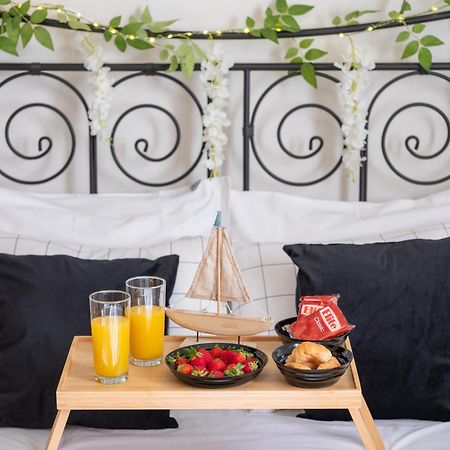 Cocomelo Apts 3 Luxury Heraklion  Bagian luar foto