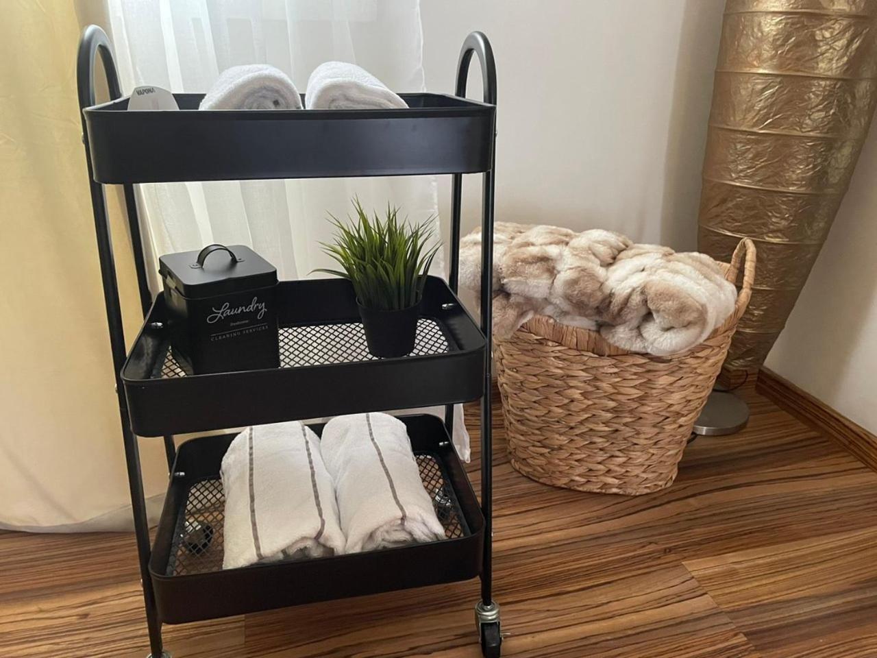 Cocomelo Apts 3 Luxury Heraklion  Bagian luar foto