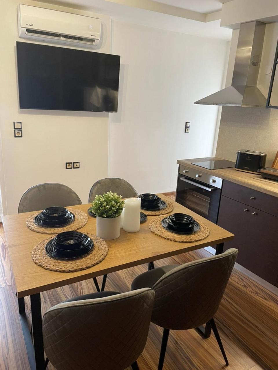 Cocomelo Apts 3 Luxury Heraklion  Bagian luar foto