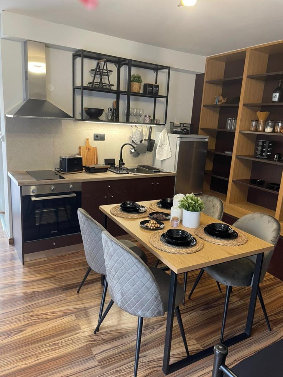 Cocomelo Apts 3 Luxury Heraklion  Bagian luar foto