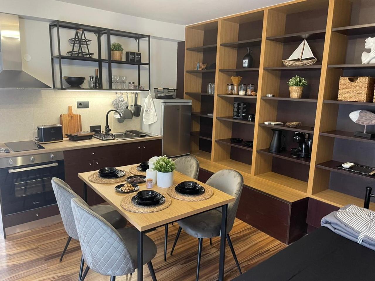 Cocomelo Apts 3 Luxury Heraklion  Bagian luar foto