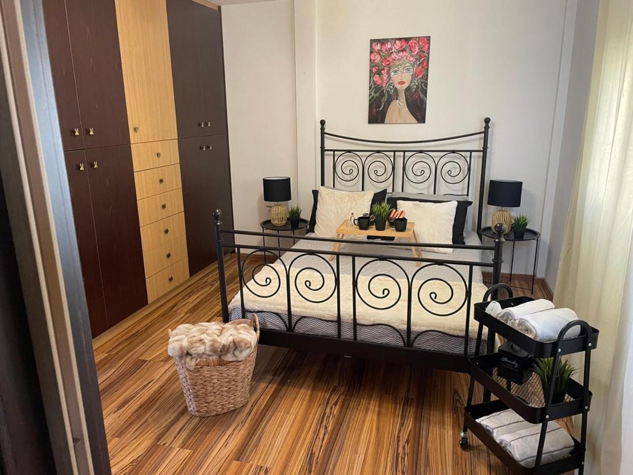 Cocomelo Apts 3 Luxury Heraklion  Bagian luar foto